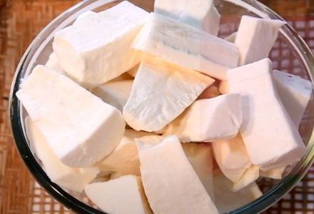 Tapioca - Raw Cut - കപ്പ പുഴുങ്ങാൻ പാകത്തിന്  500gm